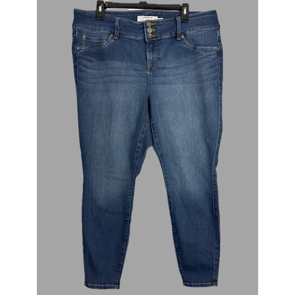 Torrid Women’s Jeans Jegging Size 18S First At Fit Blue Denim 3 Buttons & Zipper